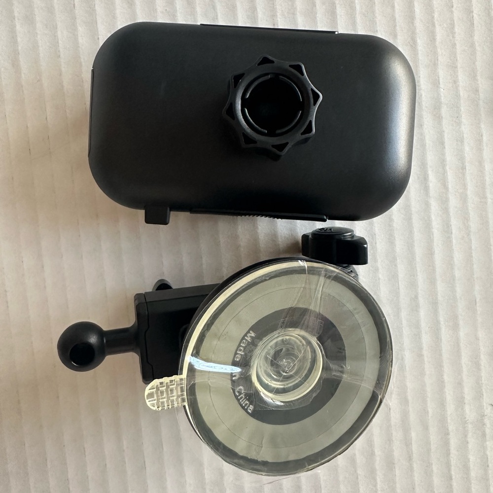 New phone holder for car from Desert west